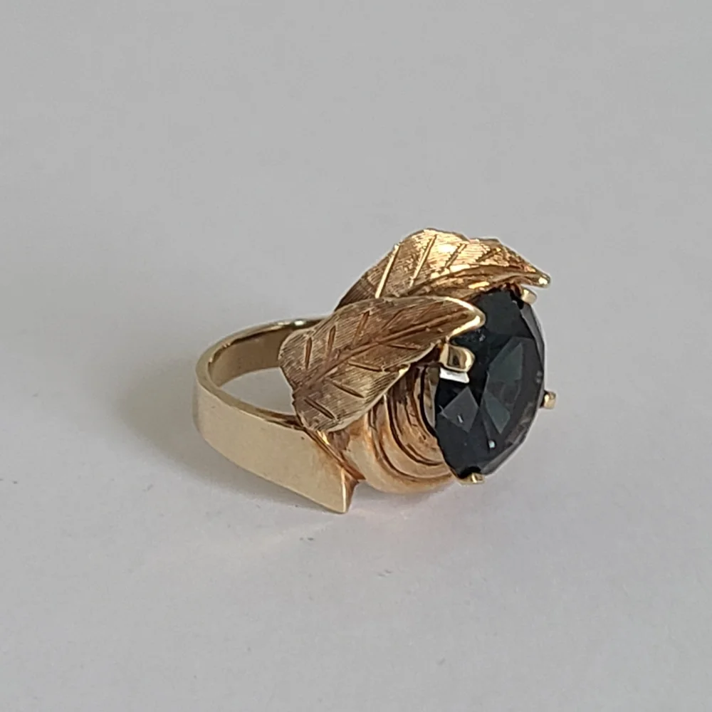 Vintage Bold Luxury 10K Gold Green Tourmaline Greco Roman Leaf Statement Ring - Picture 4 of 10